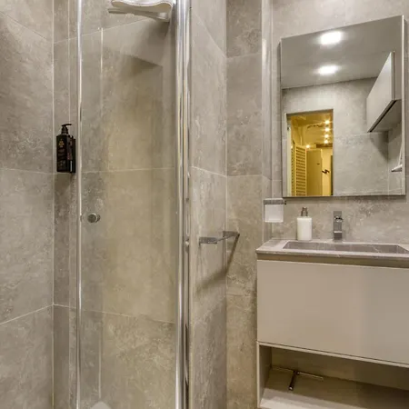 Apartmán Cerva - Cozy 1 Bedroom With Balcony In San Babila By Rentopolis